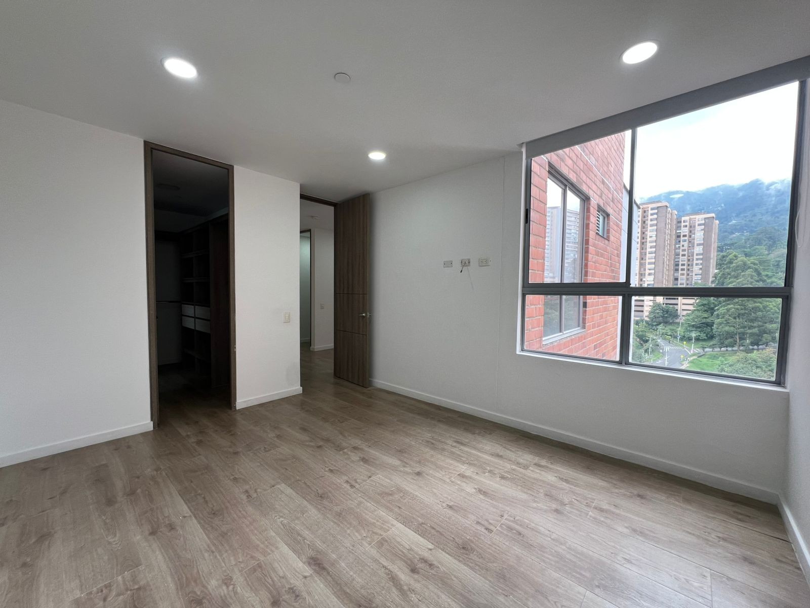 Apartamento en arriendo en La Pradera, Envigado · foto 7 de 16