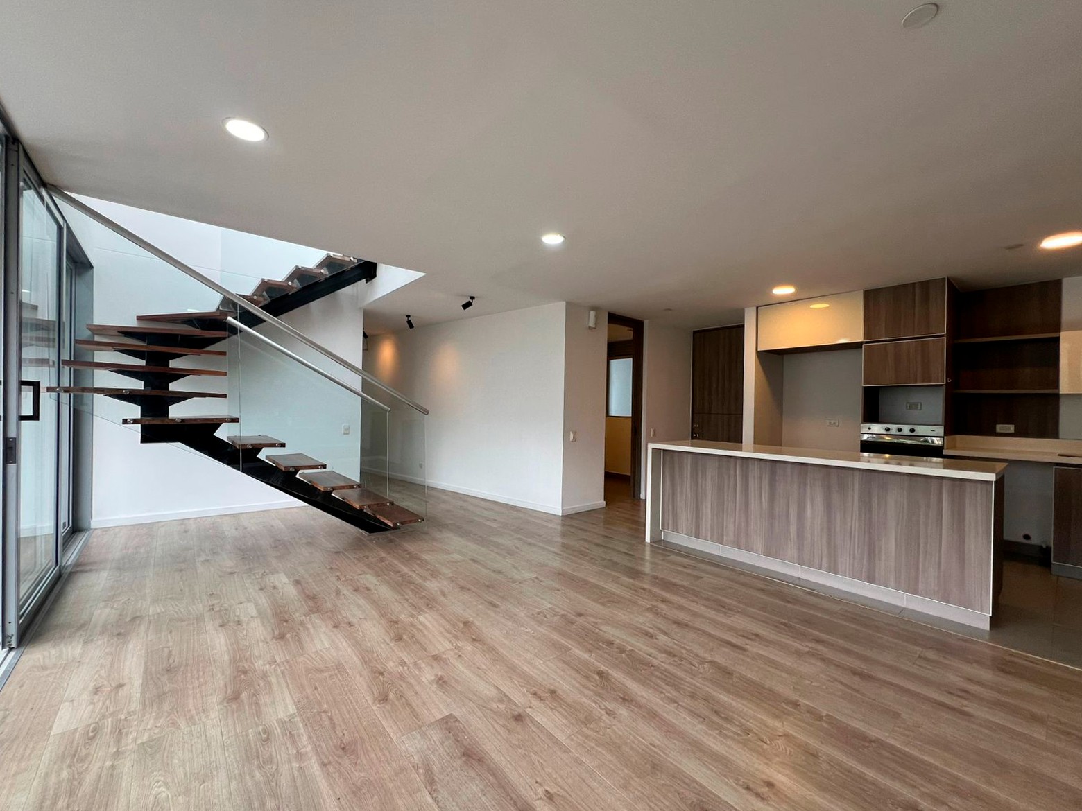 Apartamento en arriendo en La Pradera, Envigado · foto 2 de 16