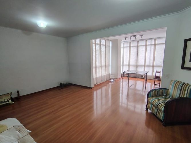 Apartamento de 3 alcobas en arriendo en El Poblado, Medellín, 189 m² · foto 3 de 16