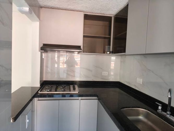 Casa de 5 alcobas en venta en La Campiña, Girón, 58 m² · foto 10 de 15