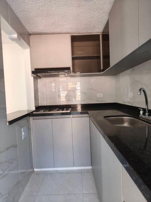 Casa de 5 alcobas en venta en La Campiña, Girón, 58 m² · foto 13 de 15