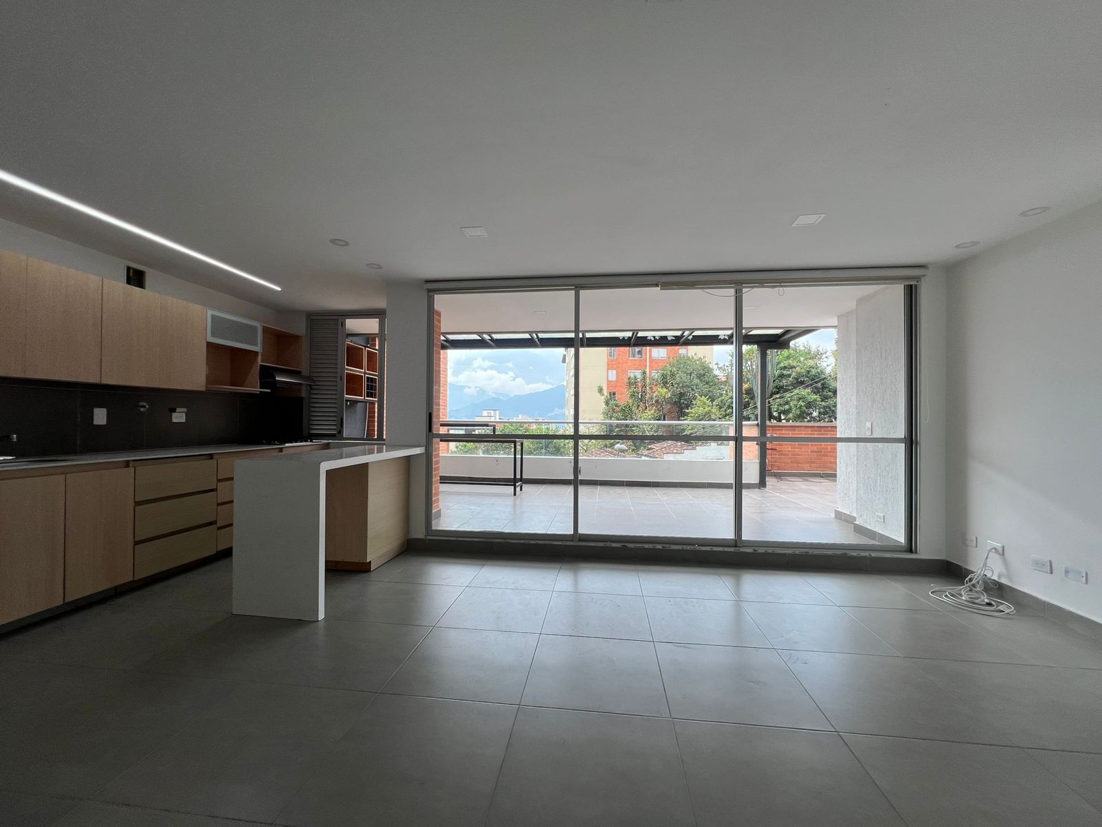 Apartamento en venta en Loma Del Chocho, Envigado · foto 2 de 18