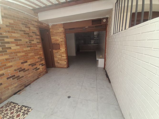 Casa de 3 alcobas en venta en Spring, Bogotá, 326 m² · foto 6 de 19