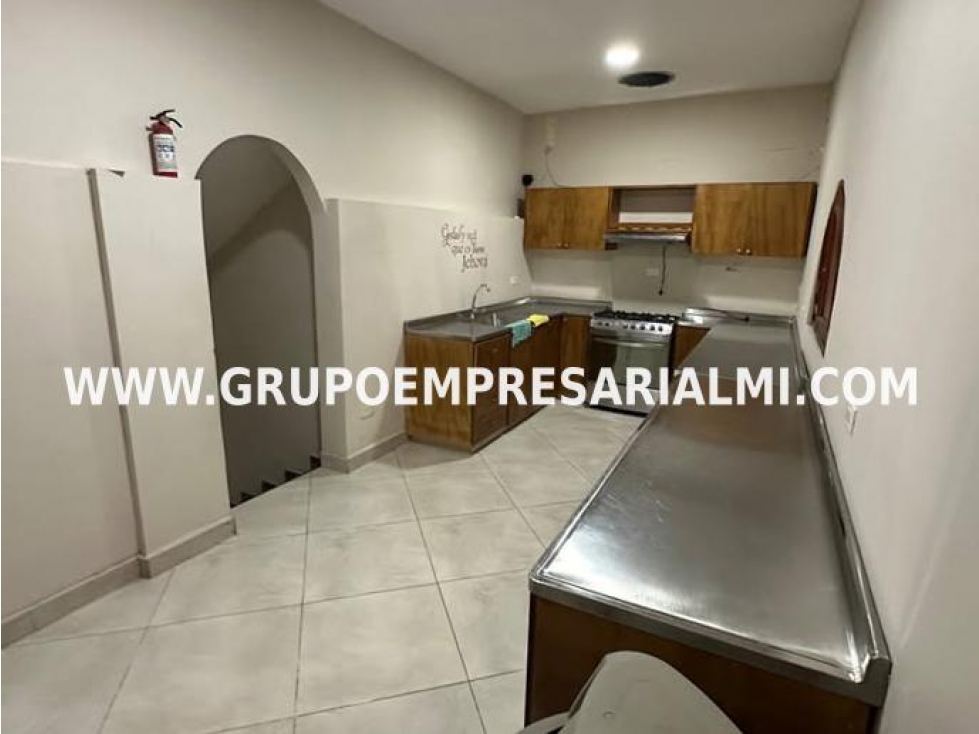 Apartaestudio en venta en Robledo, Medellín 3