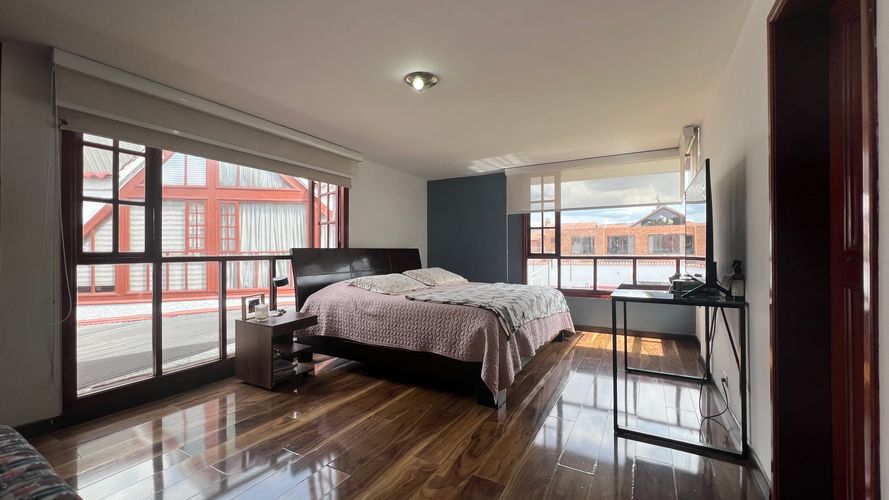 Casa de 4 alcobas en venta en San Jose De Bavaria, Bogotá, 373 m² · foto 14 de 24