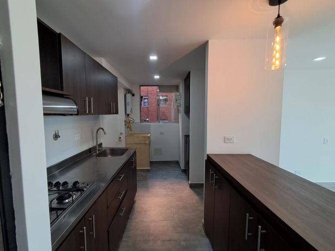 Apartamento de 3 alcobas en arriendo en Los Colegios, Rionegro, 76 m² · foto 2 de 19