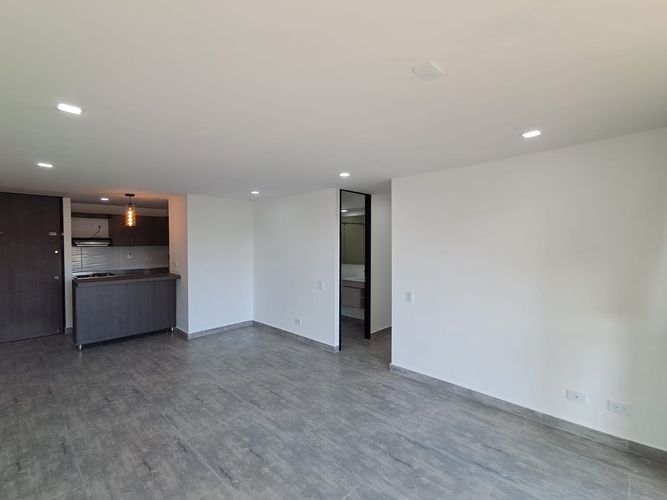 Apartamento de 3 alcobas en arriendo en Los Colegios, Rionegro, 76 m² · foto 6 de 19