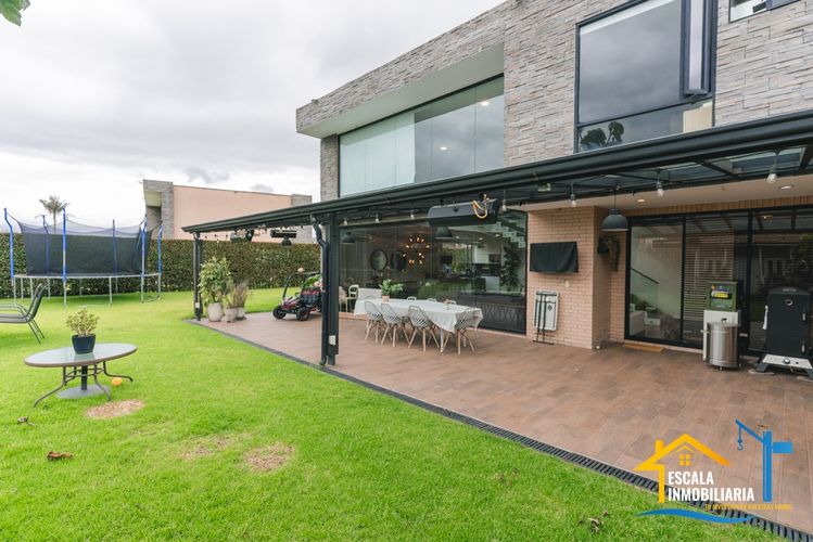 Casa de 3 alcobas en venta en Pueblo Viejo, Cota, 181 m² · foto 12 de 24
