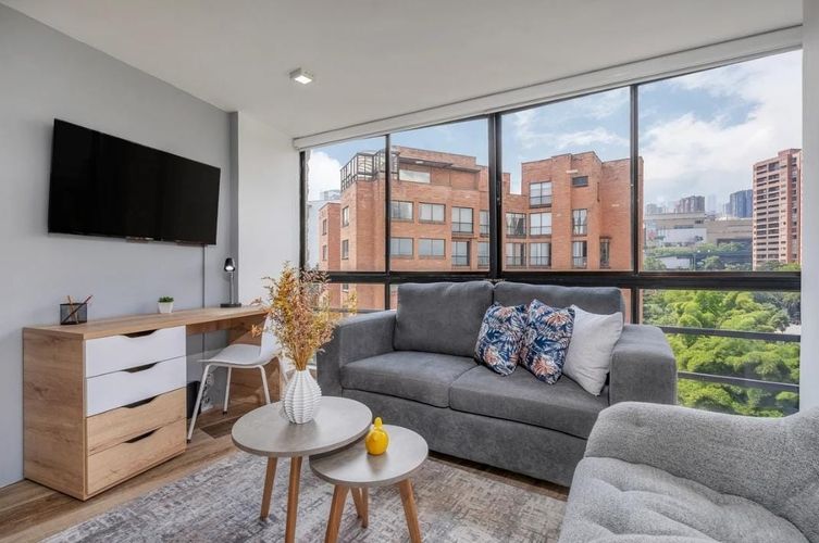 Apartamento de 1 alcoba en arriendo en El Poblado, Medellín, 48 m² · foto 2 de 9