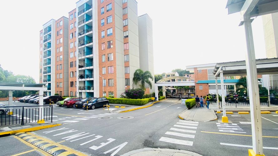 $320.000.000 en Paseo Del Puente Et Ii