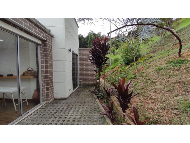 Casa de 3 alcobas en venta en La Tablaza, La Estrella, 272 m² · foto 10 de 24