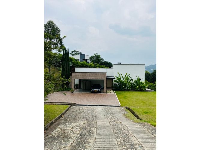 Casa de 3 alcobas en venta en La Tablaza, La Estrella, 272 m² · foto 11 de 24