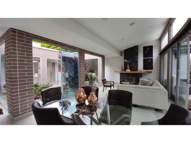 Casa de 3 alcobas en venta en La Tablaza, La Estrella, 272 m² · foto 24 de 24