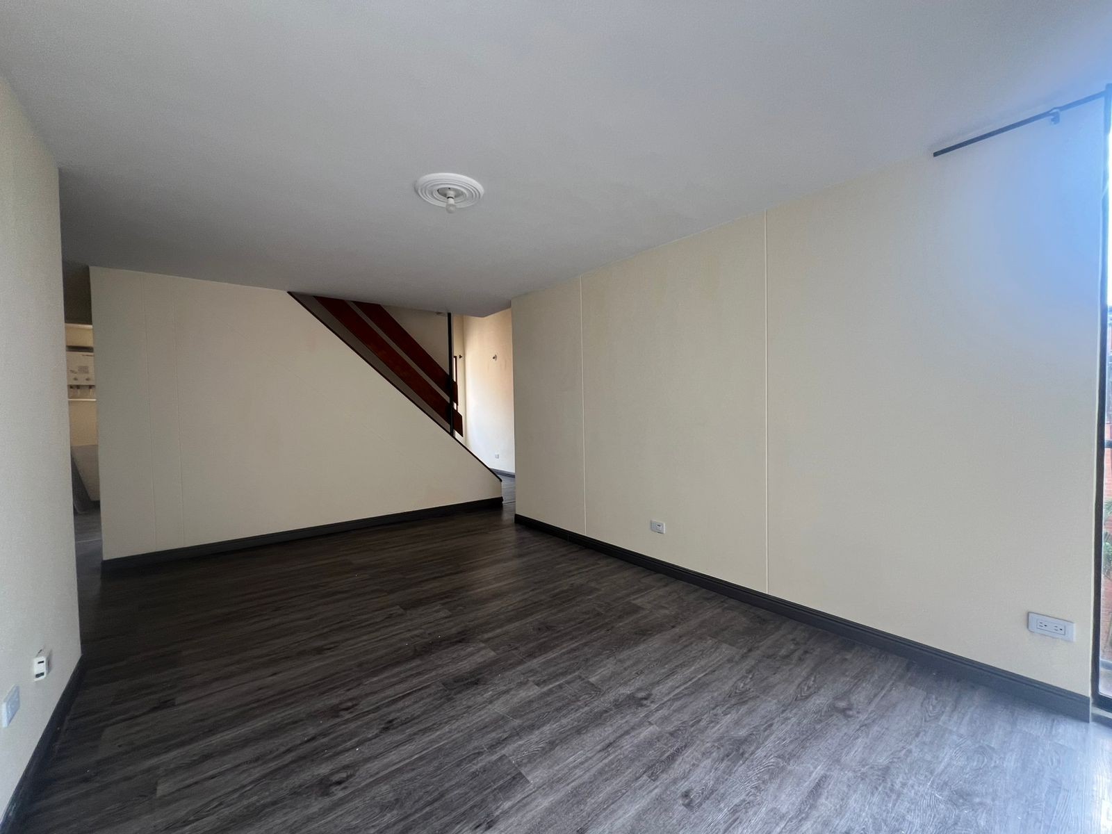 Apartamento en venta en Loma Del Escobero, Envigado · foto 5 de 17