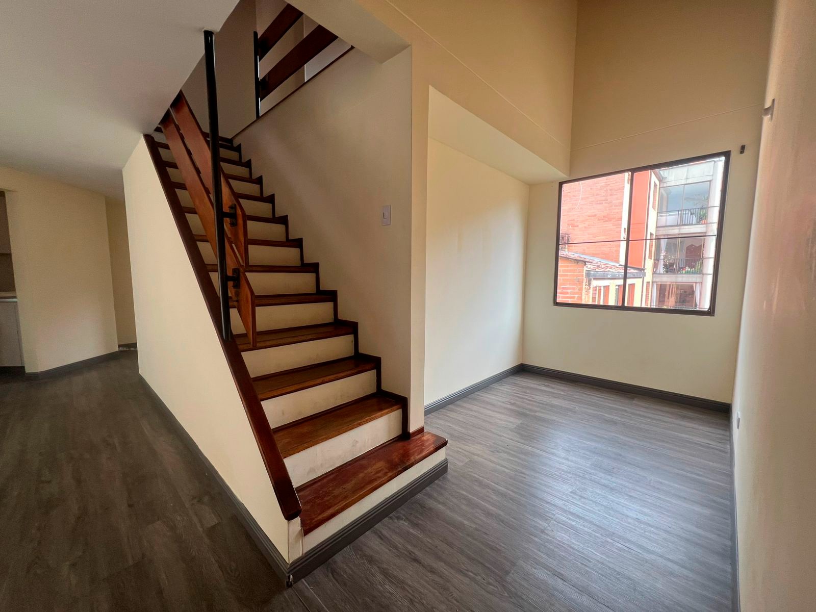 Apartamento en venta en Loma Del Escobero, Envigado · foto 8 de 17