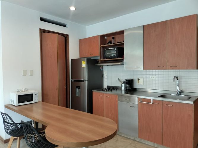 Apartamento en venta en El Poblado, Medellín · foto 7 de 12