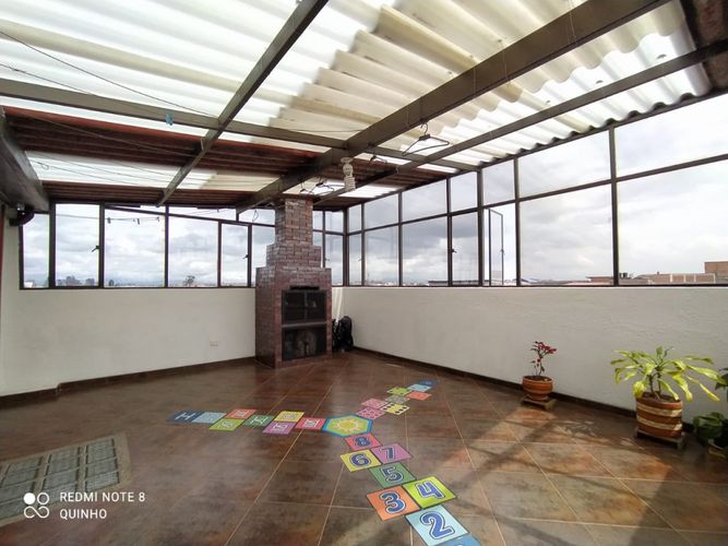 Casa de 6 alcobas en venta en Gran Britalia, Bogotá, 294 m² · foto 13 de 24