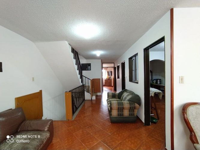 Casa de 6 alcobas en venta en Gran Britalia, Bogotá, 294 m² · foto 18 de 24