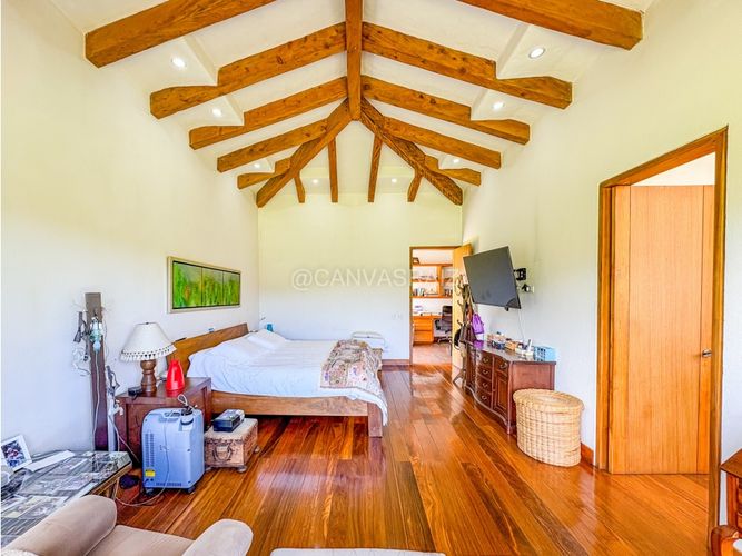 Casa de 4 alcobas en venta en Lomitas, La Ceja, 375 m² · foto 13 de 24