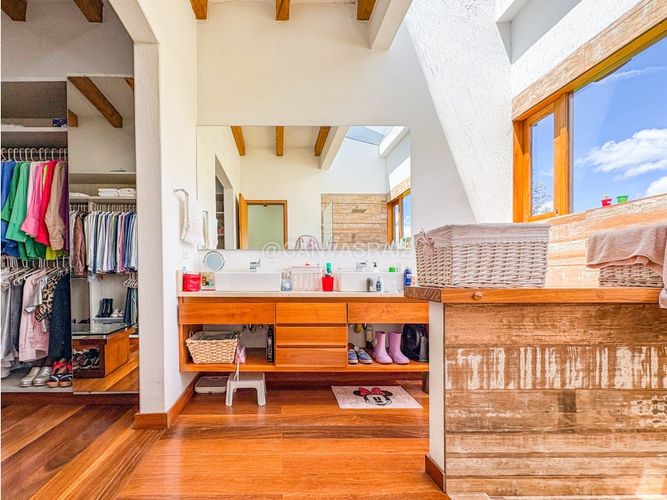 Casa de 4 alcobas en venta en Lomitas, La Ceja, 375 m² · foto 15 de 24