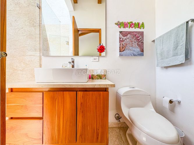 Casa de 4 alcobas en venta en Lomitas, La Ceja, 375 m² · foto 18 de 24