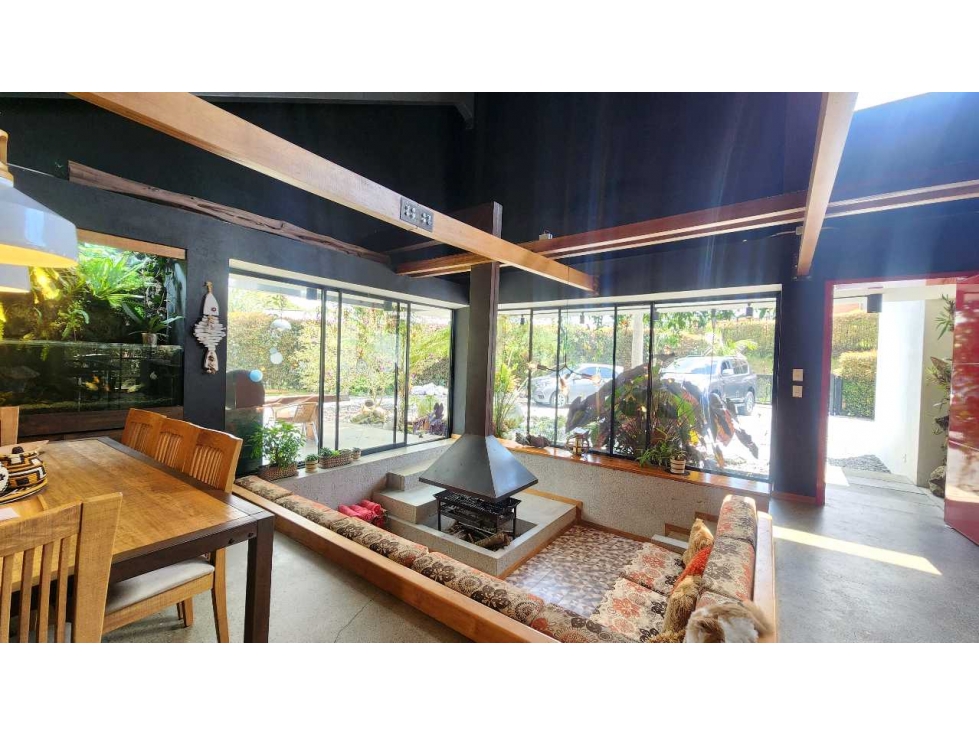 Casa en venta en Loma del Escobero, Envigado