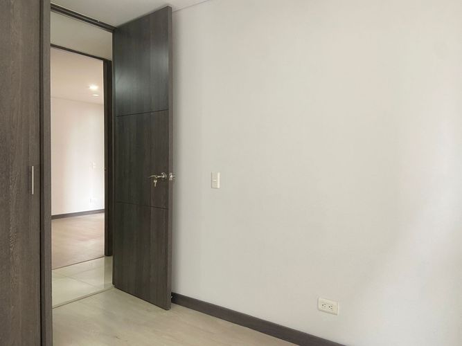 Apartamento de 3 alcobas en venta en Aldea Verde, Sabaneta, 72 m² · foto 8 de 17