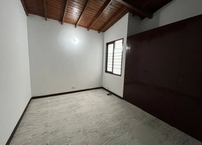 Oficina en arriendo en San Marcos, Envigado, 120 m² · foto 5 de 8