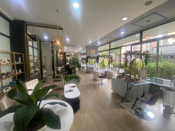 Local en venta en El Poblado, Medellín, 200 m² · foto 7 de 12
