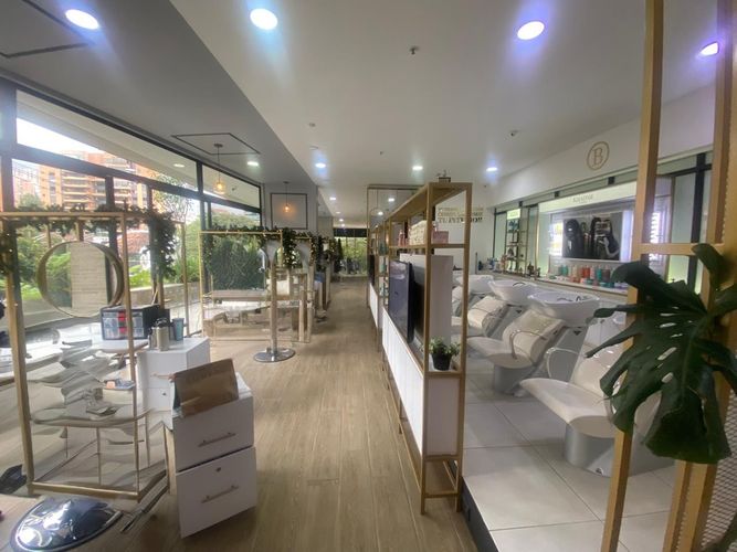 Local en venta en El Poblado, Medellín, 200 m² · foto 12 de 12