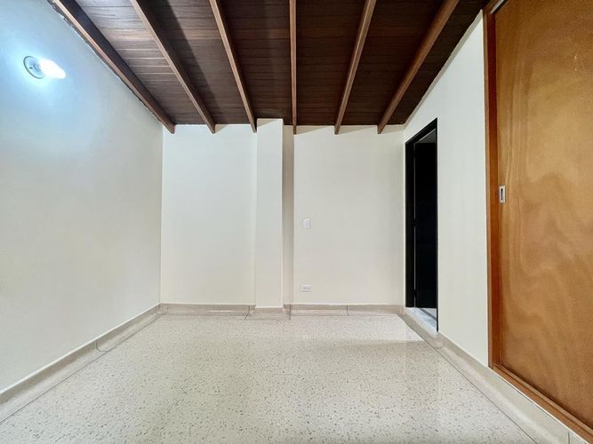Oficina en venta en San Marcos, Envigado, 230 m² · foto 9 de 15
