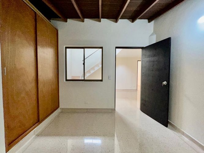 Oficina en venta en San Marcos, Envigado, 230 m² · foto 10 de 15
