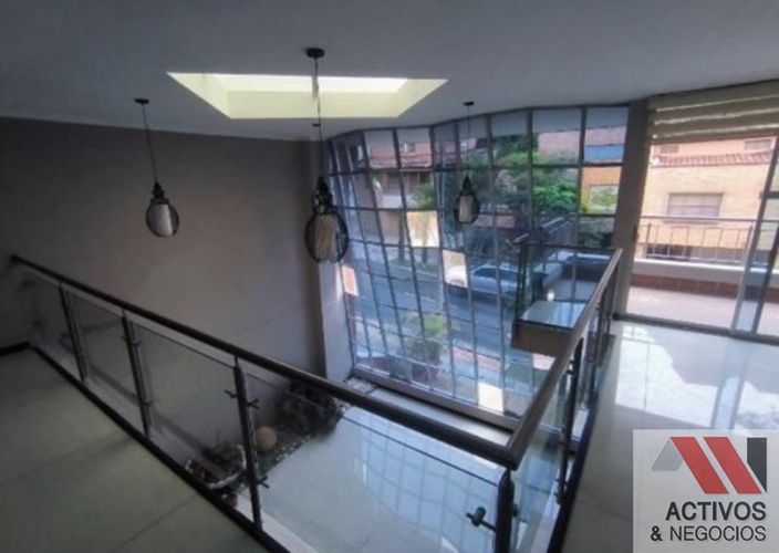 Casa de 5 alcobas en venta en Loma De San Jose, Sabaneta, 884 m² · foto 5 de 24