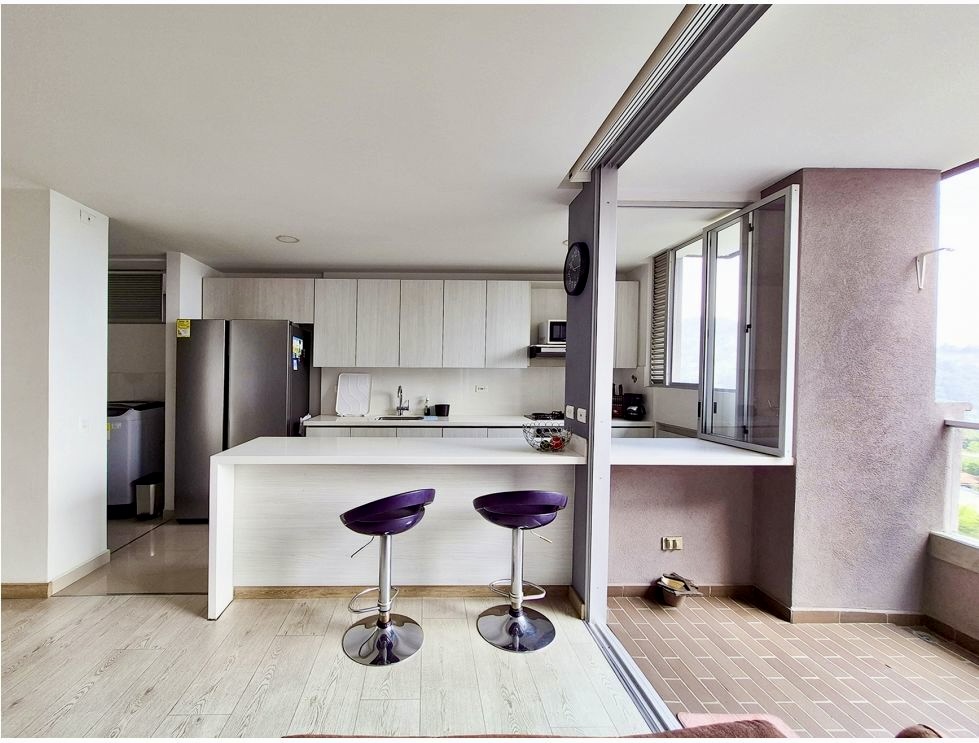 Apartamento en venta en Suramérica, Itagüí · foto 3 de 14