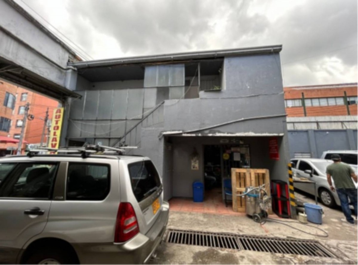 Casa en venta en Alcazares, Bogotá · foto 4 de 13