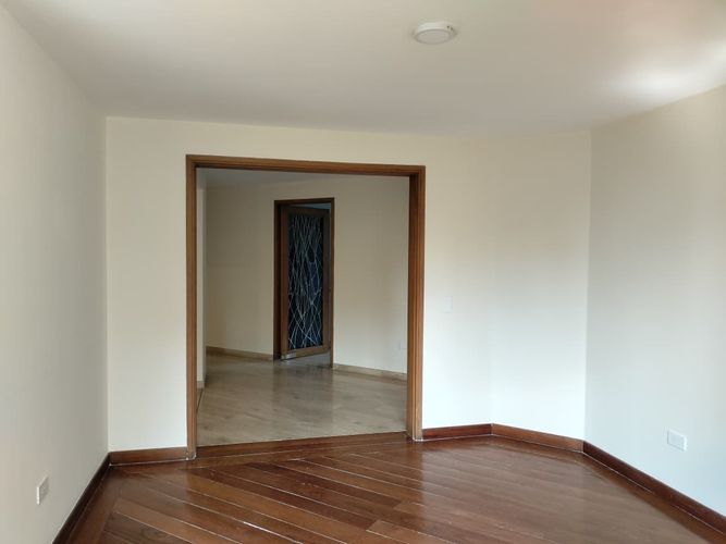 Apartamento de 3 alcobas en arriendo en El Poblado, Medellín, 175 m² · foto 15 de 19