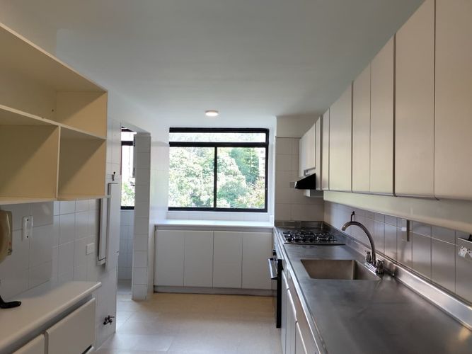 Apartamento de 3 alcobas en arriendo en El Poblado, Medellín, 175 m² · foto 7 de 19