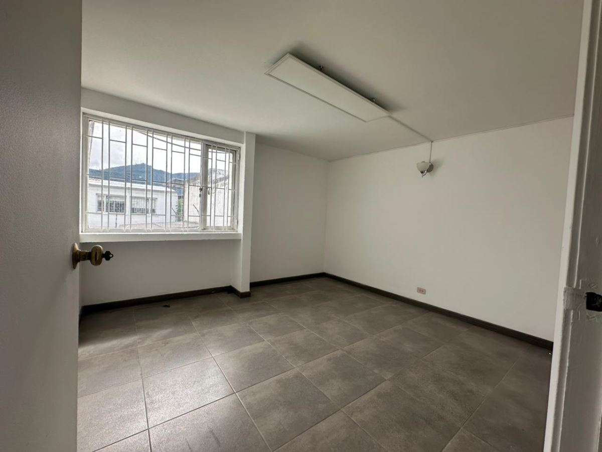 Casa en venta en Barrios Unidos, Bogotá · foto 17 de 24
