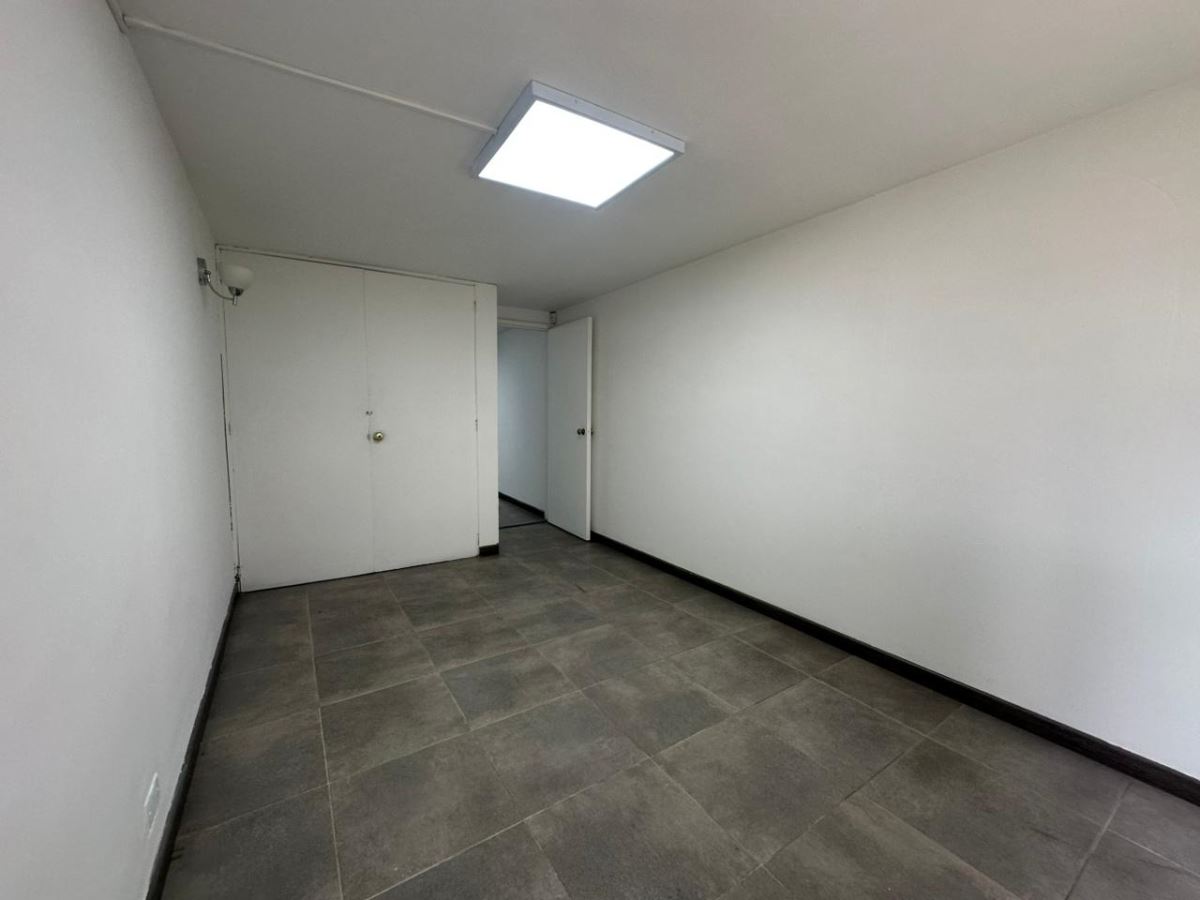 Casa en venta en Barrios Unidos, Bogotá · foto 18 de 24