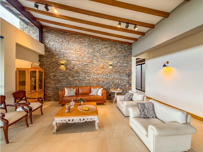 Casa de 4 alcobas en venta en Quirama, El Carmen de Viboral, 455 m² · foto 3 de 22