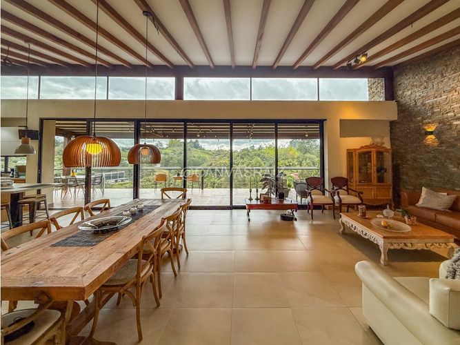 Casa de 4 alcobas en venta en Quirama, El Carmen de Viboral, 455 m² · foto 4 de 22