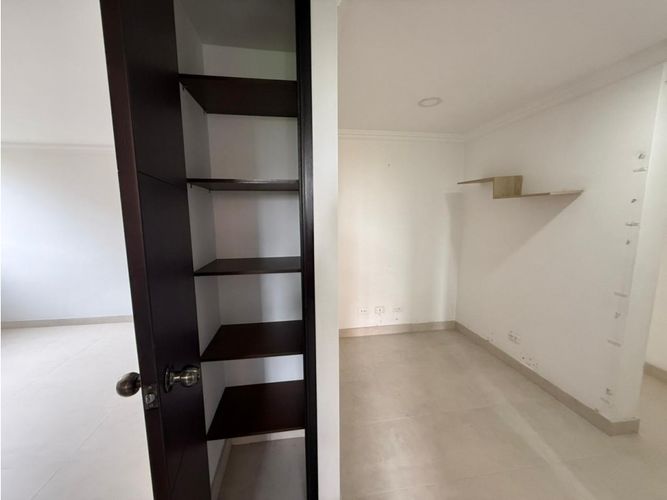 Apartamento en venta en El Poblado, Medellín · foto 5 de 16