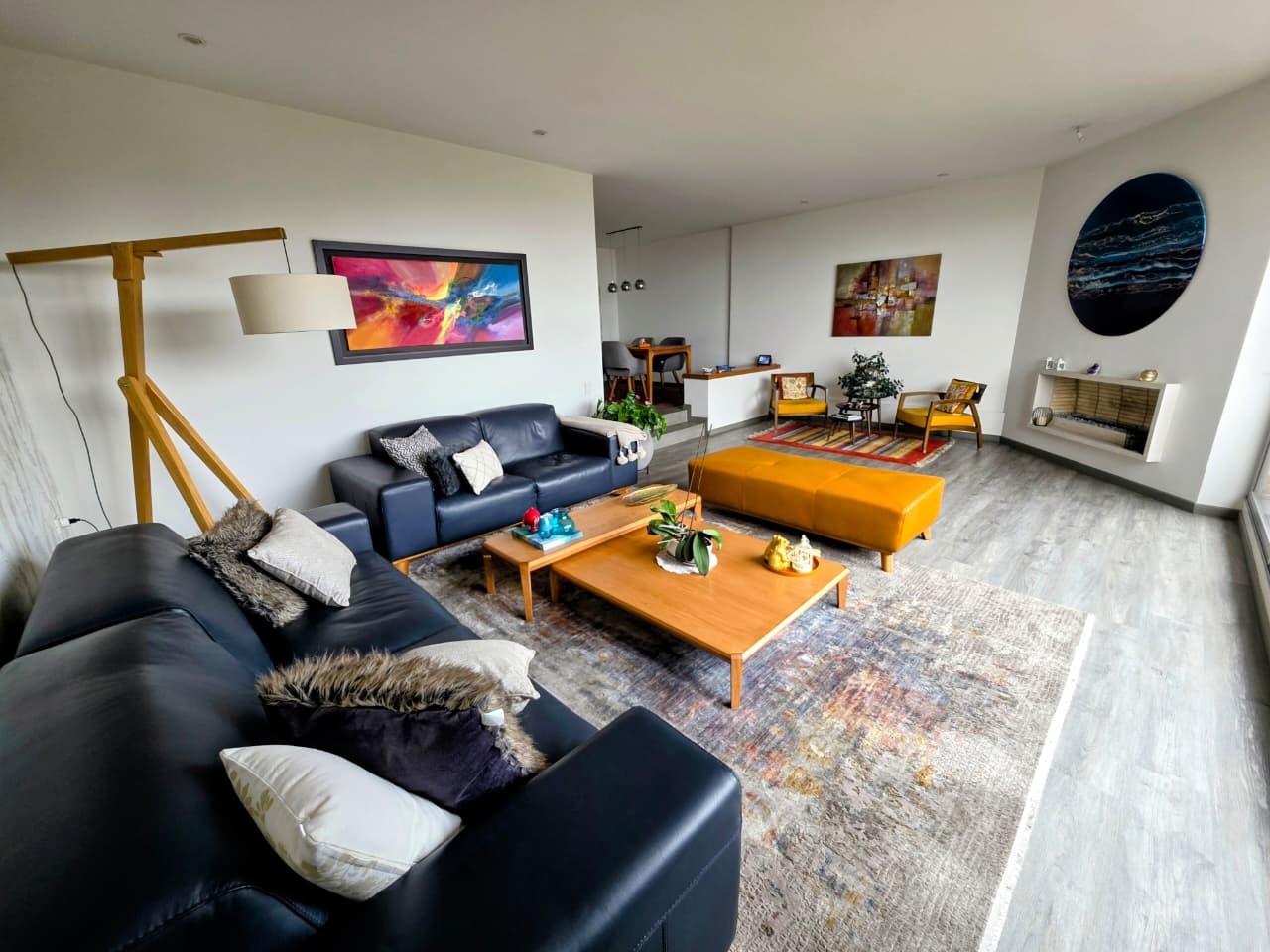 Apartamento en venta en Los Rosales, Bogotá · foto 2 de 13