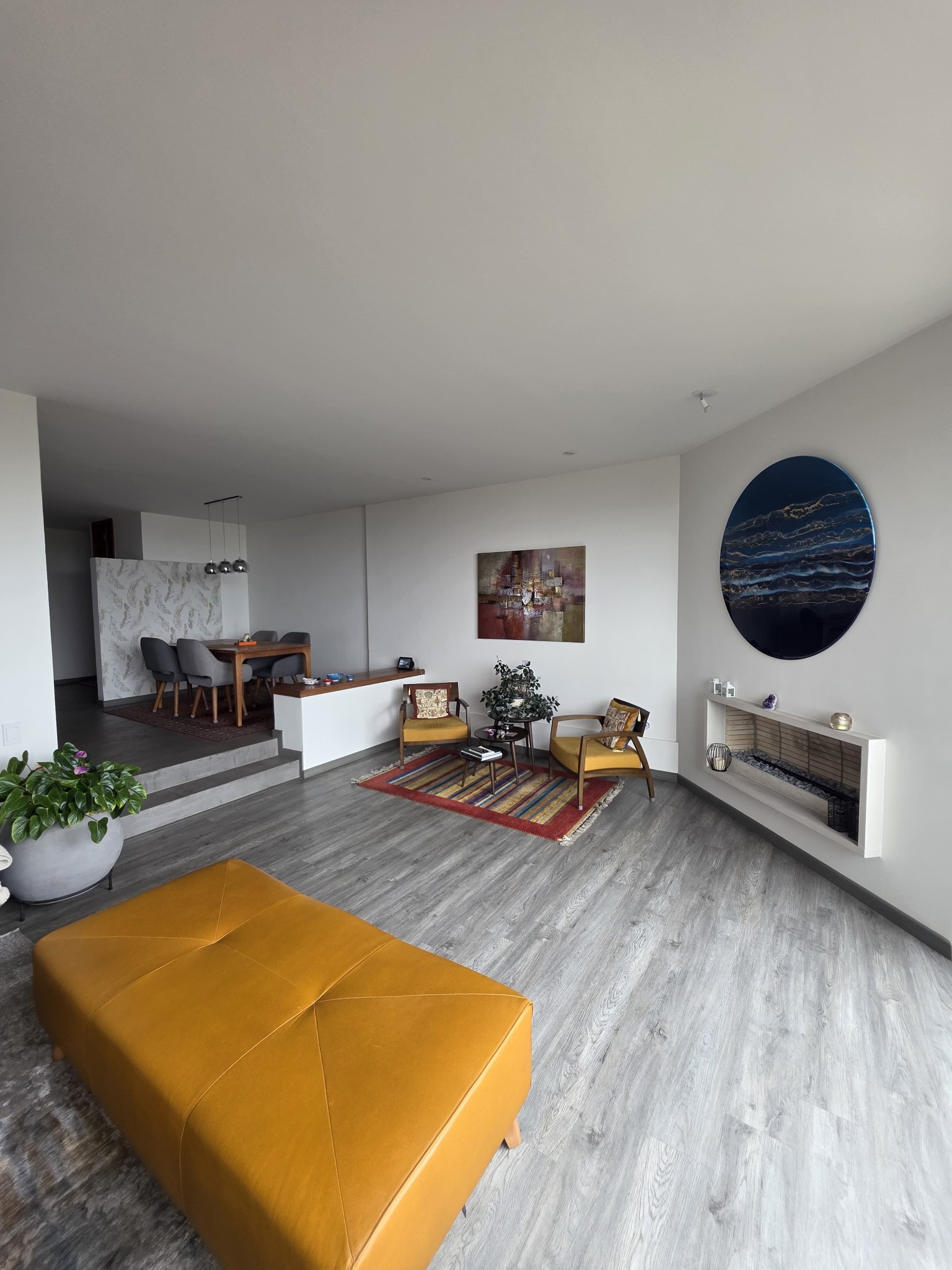 Apartamento en venta en Los Rosales, Bogotá · foto 3 de 13