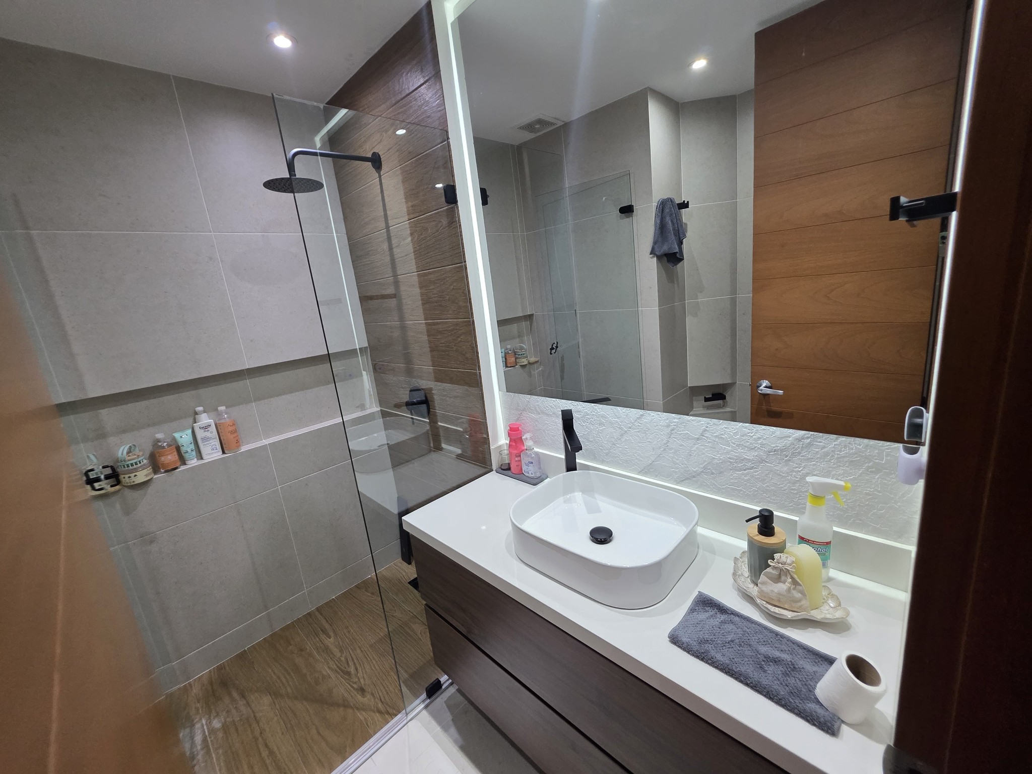 Apartamento en venta en Los Rosales, Bogotá · foto 8 de 13