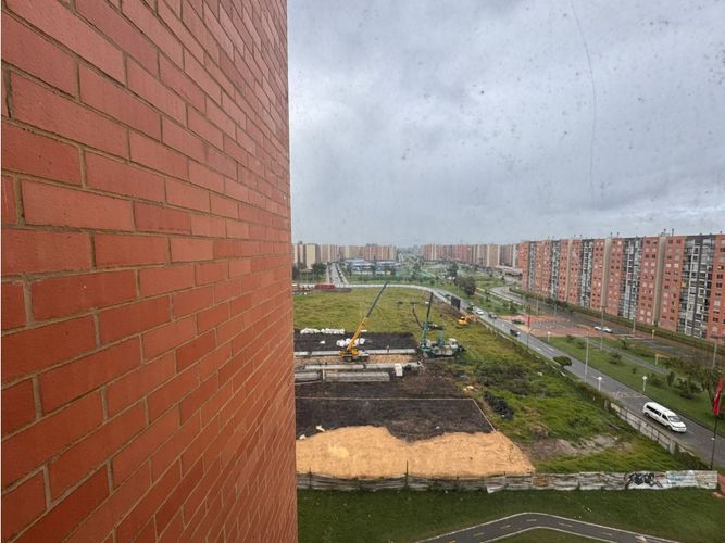 Apartamento de 3 alcobas en venta en Potrero Grande, Madrid, 51 m² · foto 8 de 15