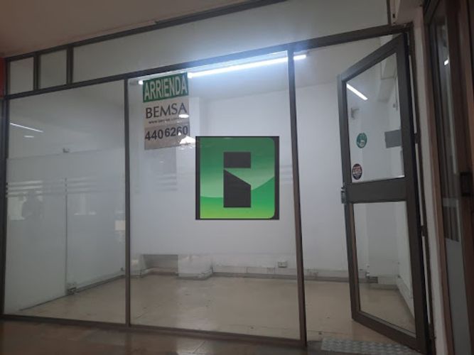 Local en arriendo en La Candelaria, Medellín, 10 m² · foto 3 de 9