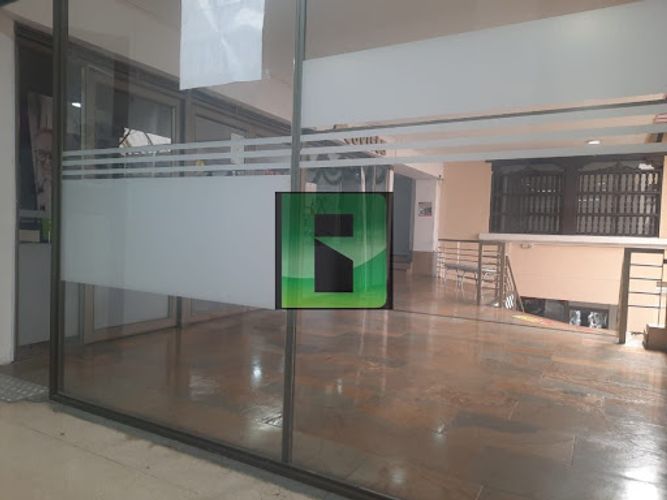 Local en arriendo en La Candelaria, Medellín, 10 m² · foto 5 de 9