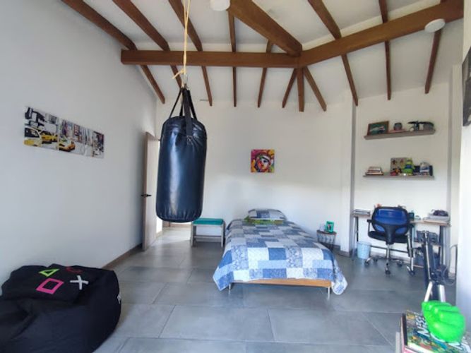 Casa de 3 alcobas en venta en La Alhambra, El Carmen de Viboral, 237 m² · foto 2 de 24
