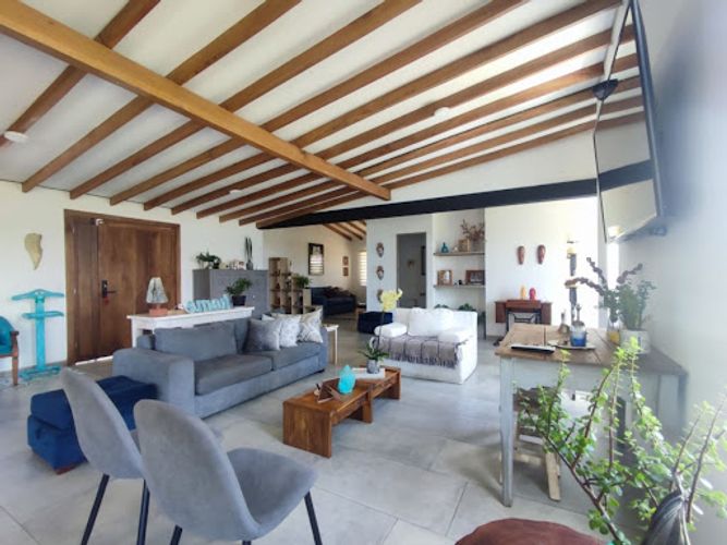Casa de 3 alcobas en venta en La Alhambra, El Carmen de Viboral, 237 m² · foto 10 de 24